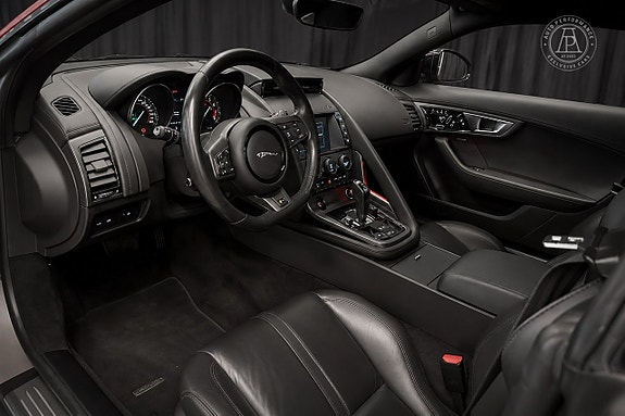Jaguar F-TYPE 9 of 10