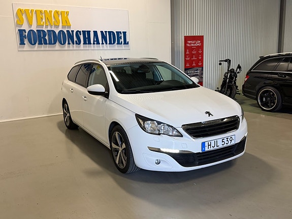Peugeot 308 SW 3 of 5
