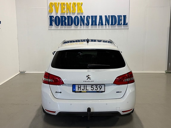 Peugeot 308 SW 6 of 26