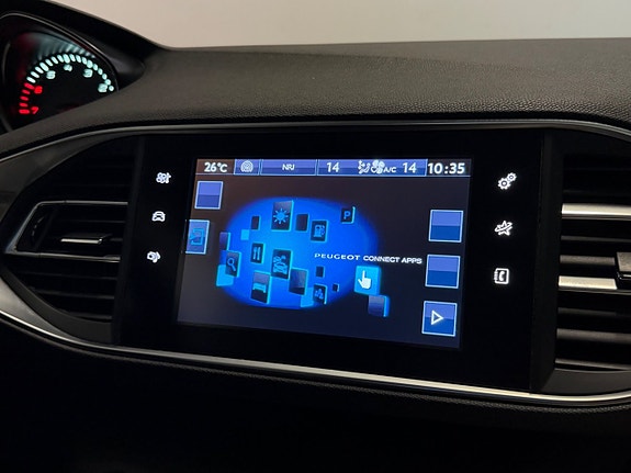 Peugeot 308 SW 22 of 26