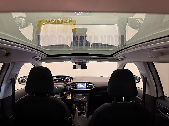 Peugeot 308 SW 10 of 26