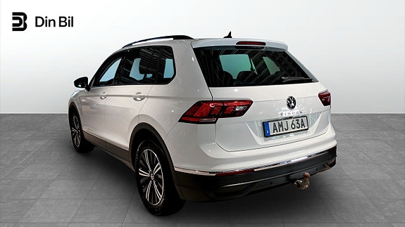 Volkswagen Tiguan 3 of 5
