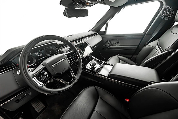 Land Rover Range Rover Sport 6 of 12