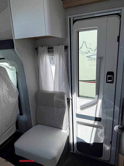 Pilote P 690 GJ Expression 15 of 23