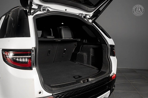 Land Rover Discovery Sport 4 of 5