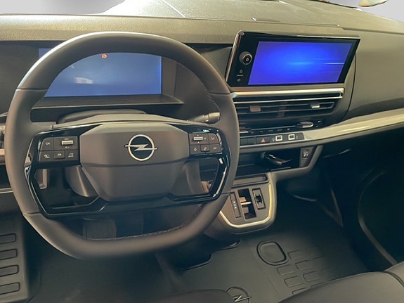 Opel Vivaro 7 of 13