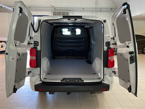 Opel Vivaro 13 of 13