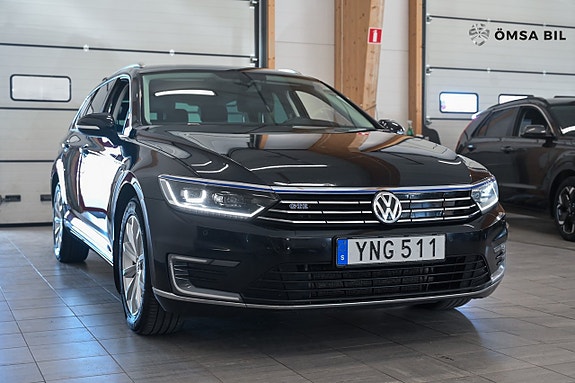 Volkswagen Passat 3 of 5