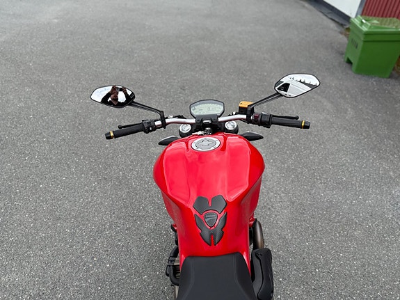 Ducati Monster 821 1.951 Mil/Bra skick/800:-/mån Frakt -15 9 of 15