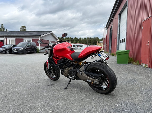 Ducati Monster 821 1.951 Mil/Bra skick/800:-/mån Frakt -15 7 of 15