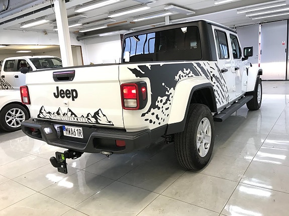 Jeep Gladiator 4 of 27