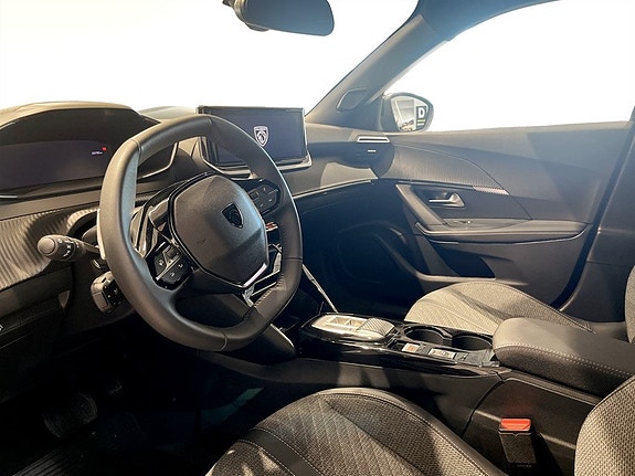 Peugeot 2008 4 of 5