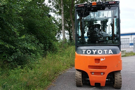 Toyota 8FBMT35 8 of 8