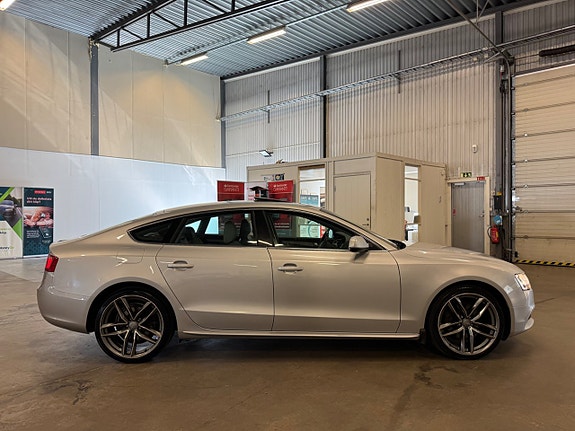 Audi A5 4 of 5