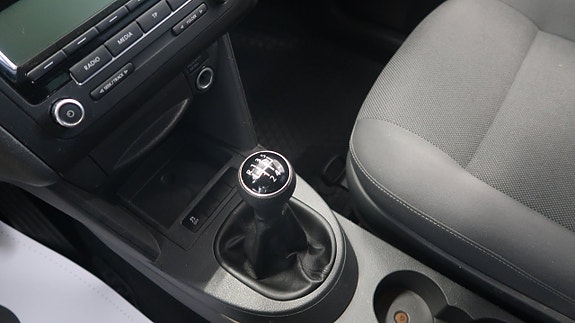 Volkswagen Caddy Maxi 13 of 16