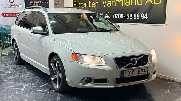 Volvo V70 4 of 5