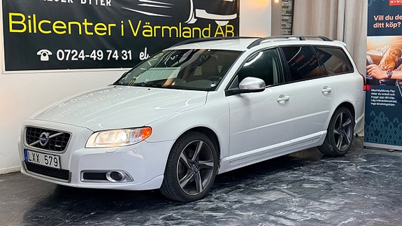 Volvo V70 3 of 5