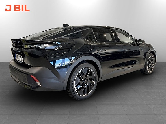 Peugeot 408 3 of 5