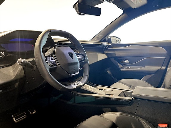 Peugeot 408 4 of 5