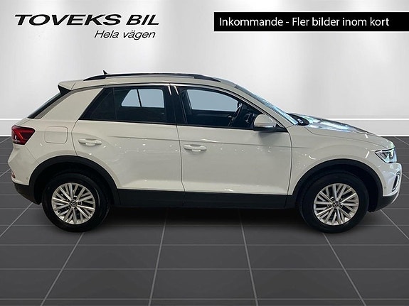 Volkswagen T-Roc 2 of 5