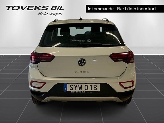 Volkswagen T-Roc 4 of 5