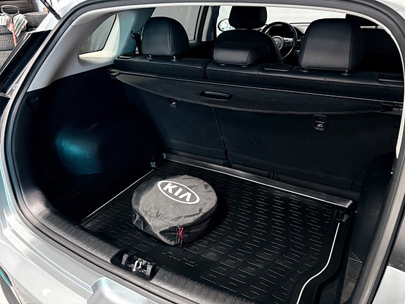 Kia Niro 9 of 29