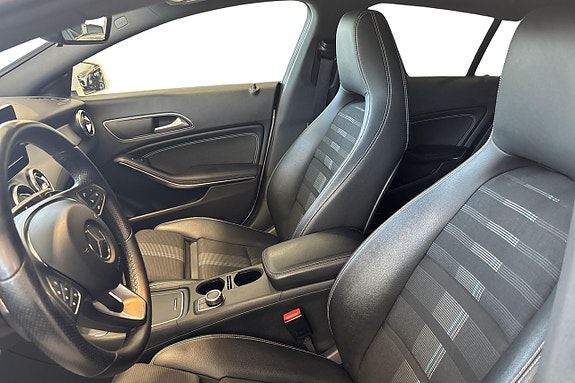 Mercedes-Benz CLA200 9 of 11