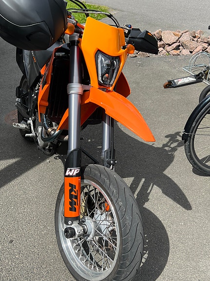 KTM Lc4 660 2 of 4