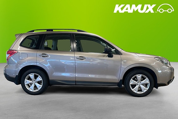 Subaru Forester 2 of 5