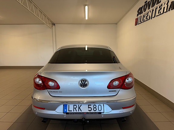 Volkswagen Passat CC 4 of 5
