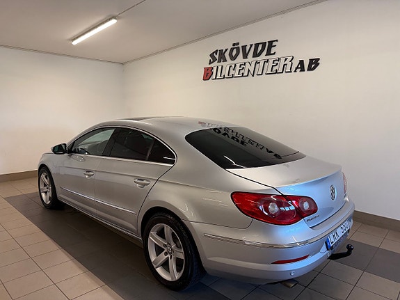 Volkswagen Passat CC 3 of 5