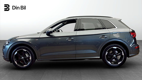 Audi Q5 2 of 5