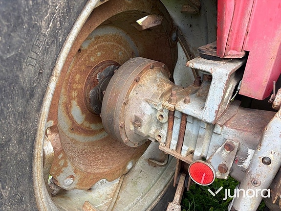 Traktor - Massey Ferguson, 595 17 of 30