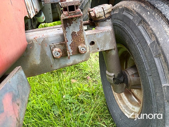Traktor - Massey Ferguson, 595 19 of 30