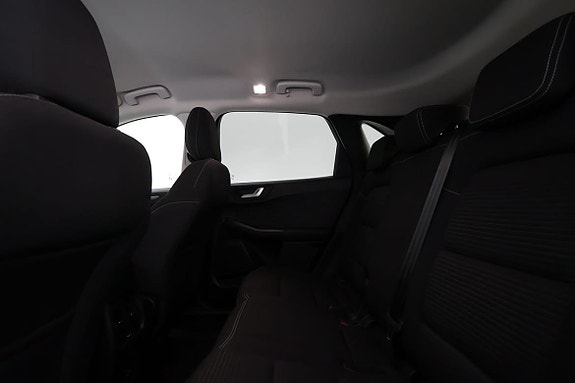 Ford Kuga 10 of 15