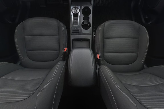 Ford Kuga 9 of 15