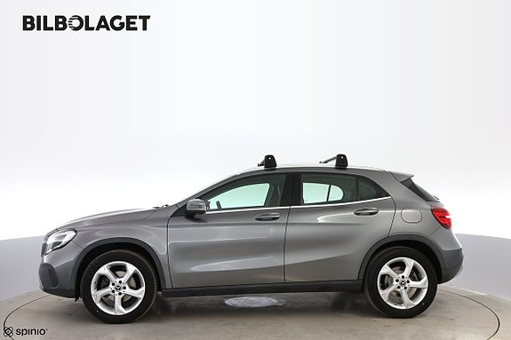 Mercedes-Benz GLA180 d 2 of 5