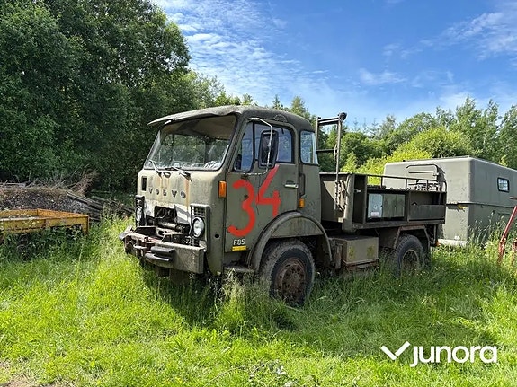 Veteranlastbil  - Volvo F85 + verktygsvagn 2 8 of 30