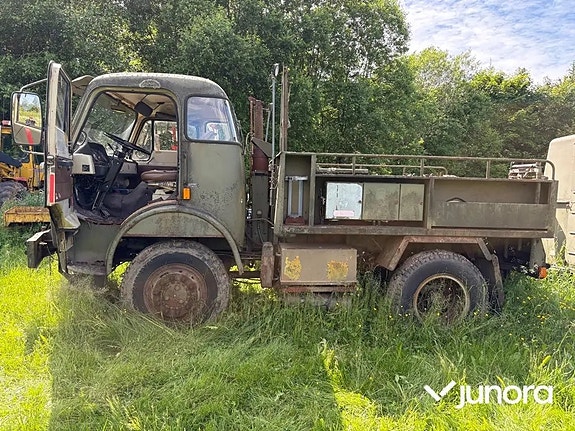 Veteranlastbil  - Volvo F85 + verktygsvagn 2 3 of 5