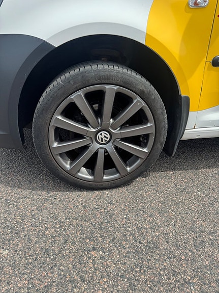 Volkswagen Caddy 15 of 16