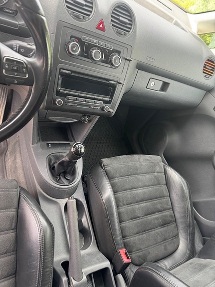 Volkswagen Caddy 12 of 16