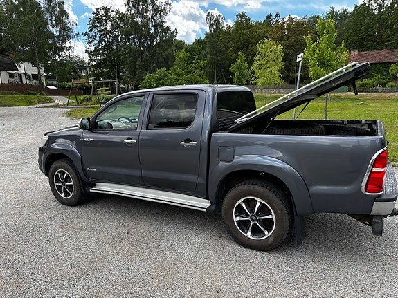 Toyota HiLux 5 of 5