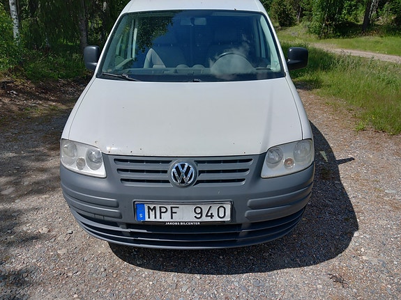 Volkswagen Caddy 2 of 5