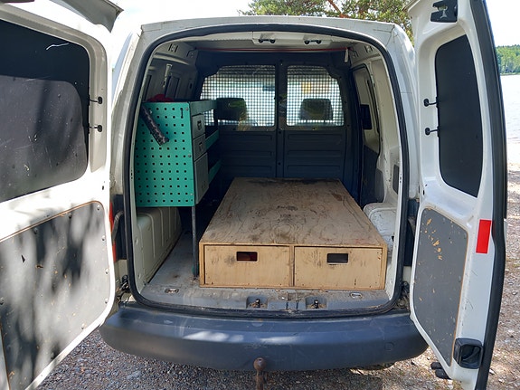 Volkswagen Caddy 5 of 5