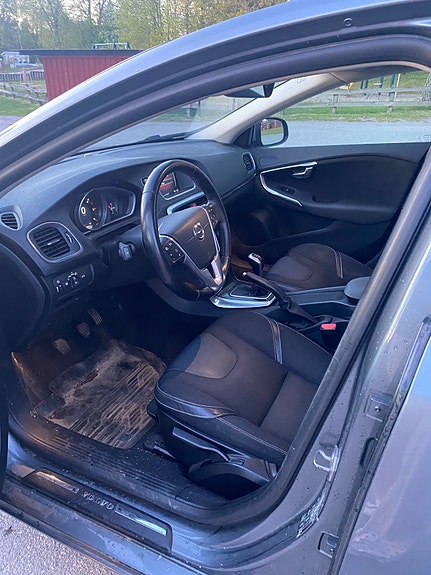 Volvo V40 6 of 6