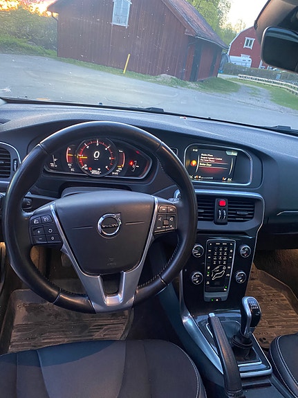 Volvo V40 5 of 5