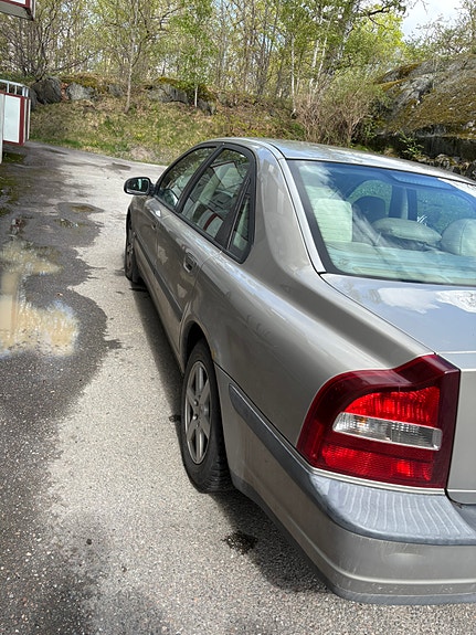 Volvo S80 4 of 5