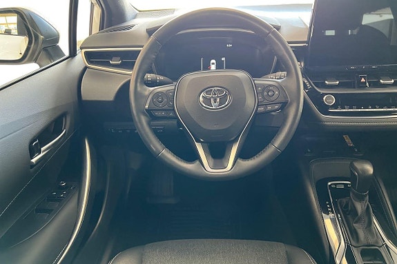 Toyota Corolla 11 of 21