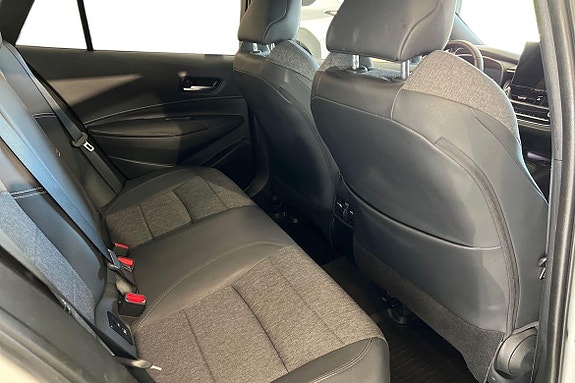 Toyota Corolla 9 of 21