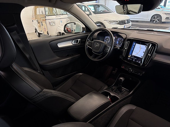 Volvo XC40 20 of 27